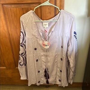 Hayden, Beautiful lilac top with Purple and navy Embroidered Top. Size XL, NWT